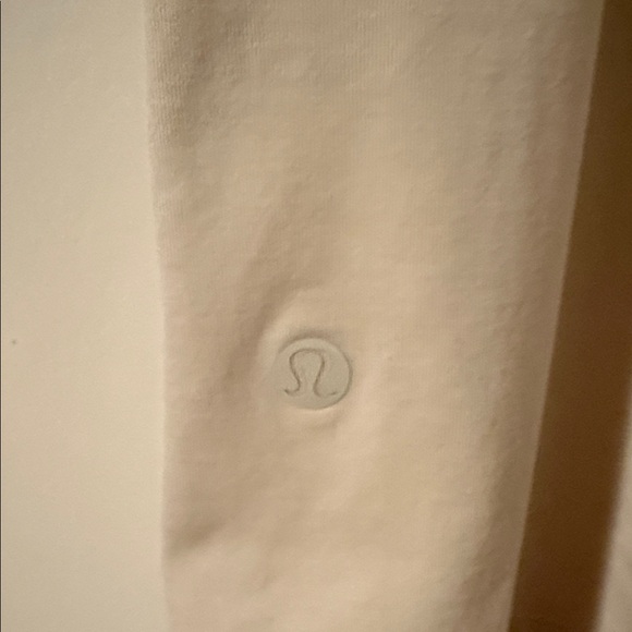 lululemon athletica Beige Short Sleeve Tee - Picture 4 of 4